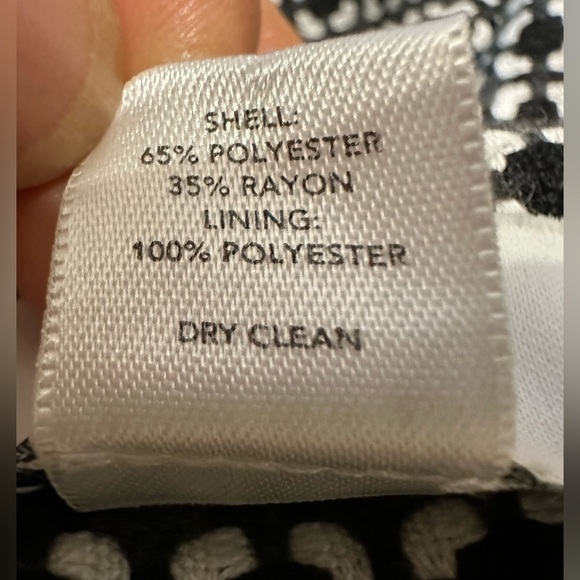 🛍️  perfect for winter or fall mini skirt 65% polyester 25% rayon and lining. - Picture 3 of 10